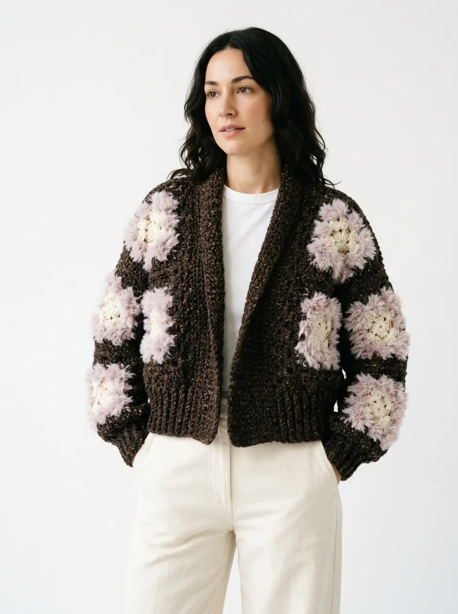 Ilustración: modelo con Chaqueta Cacao